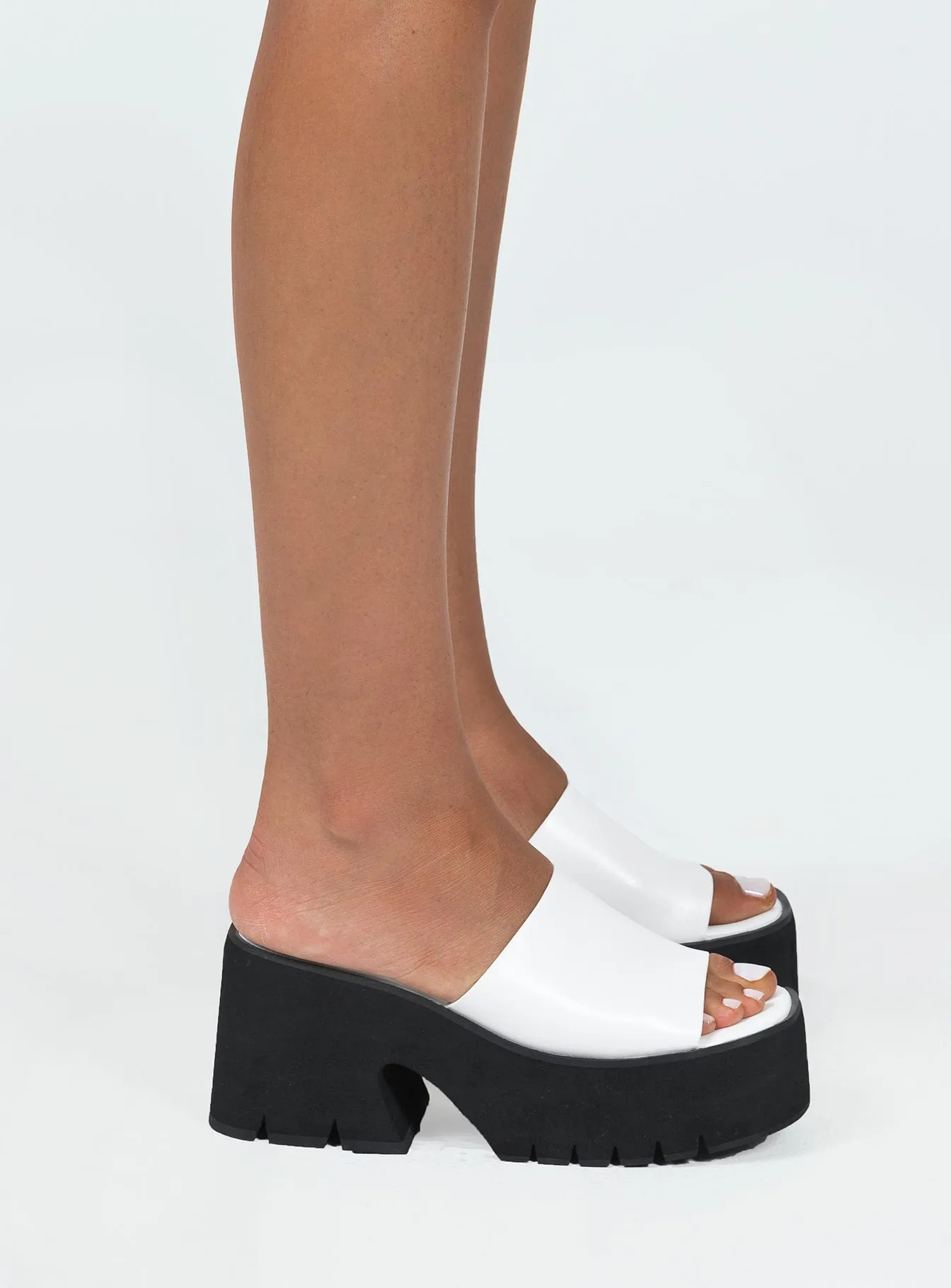 Alissen Platform Heels White