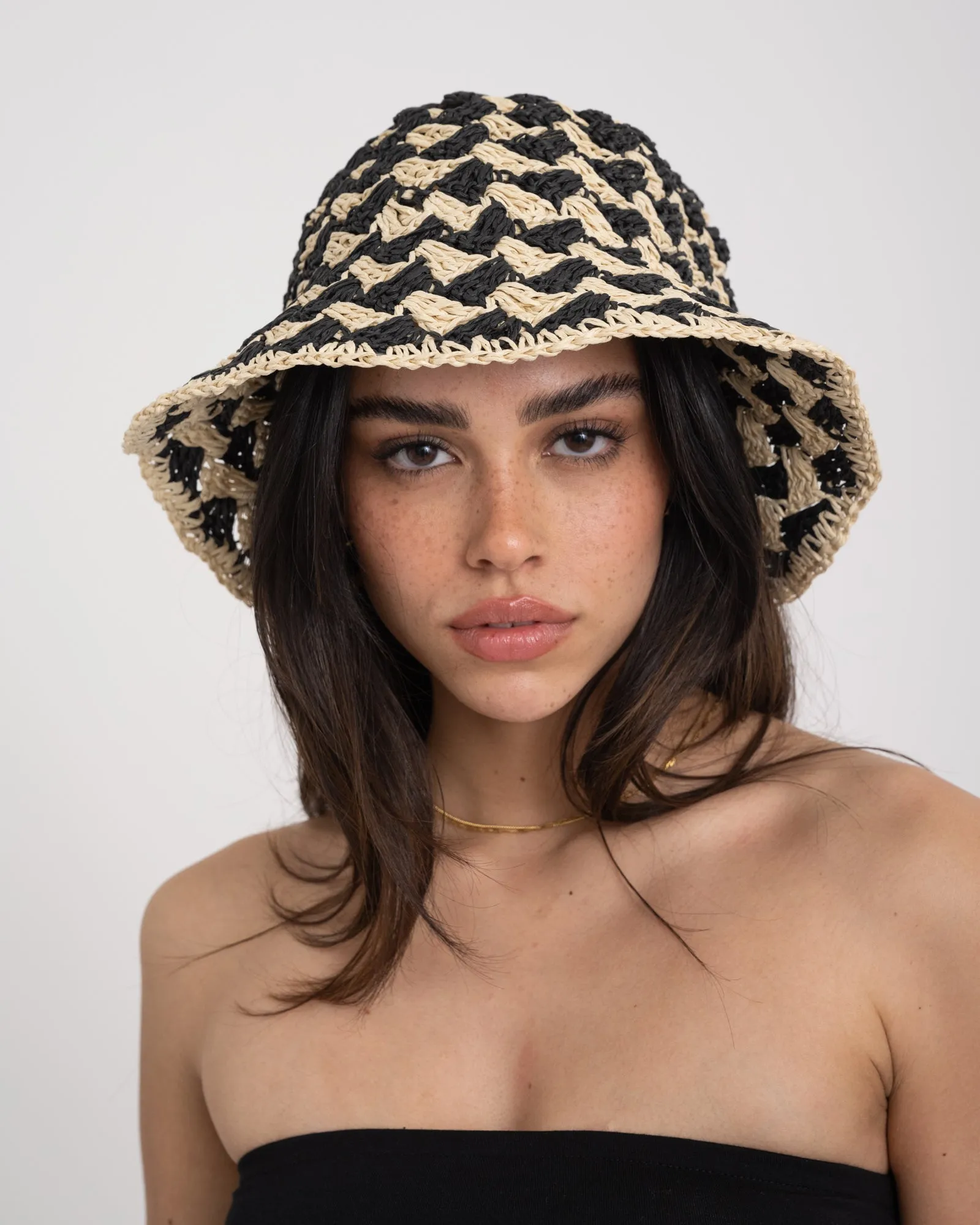 Bucket Hat Zigzag Black Beige