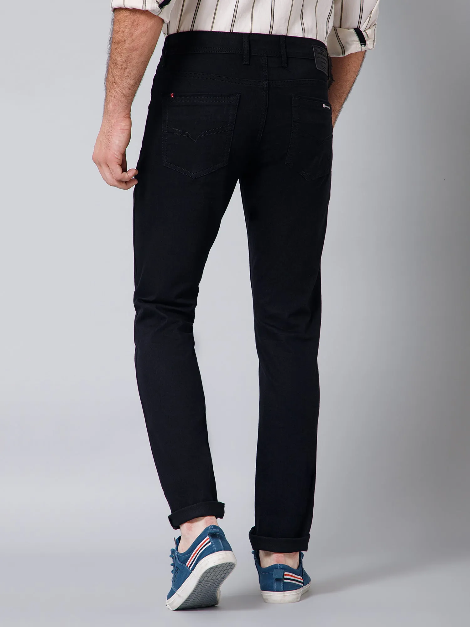 Cantabil Cotton Denim Flat Front Mid Rise Full Length Regular Fit Black Solid Casual Jeans For Men