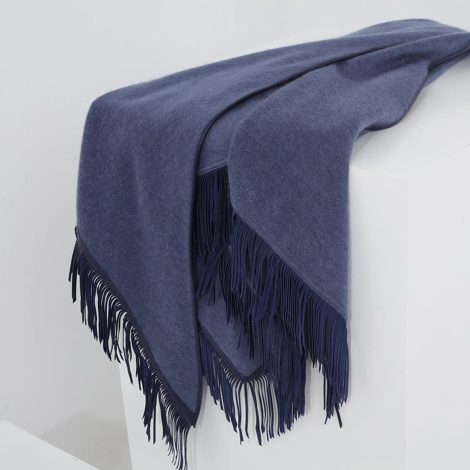 Cashmere shawl with nappa fringe