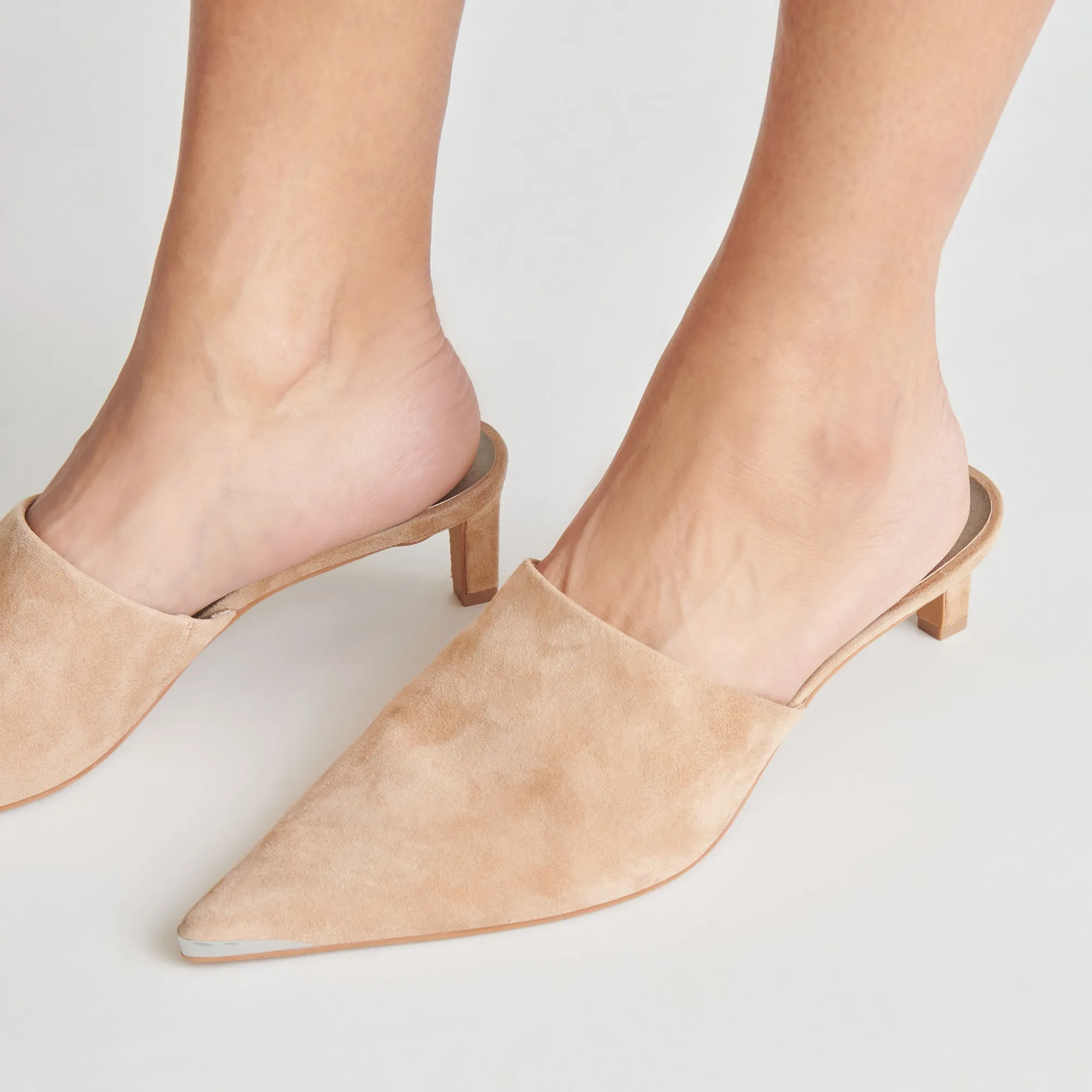 LEXY HEELS CAMEL SUEDE