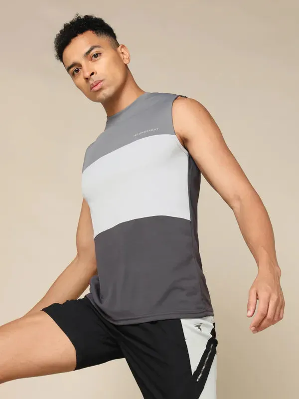 Men Colorblock Slim Fit Crew Neck Innerwear Vest with TECHNO COOL 