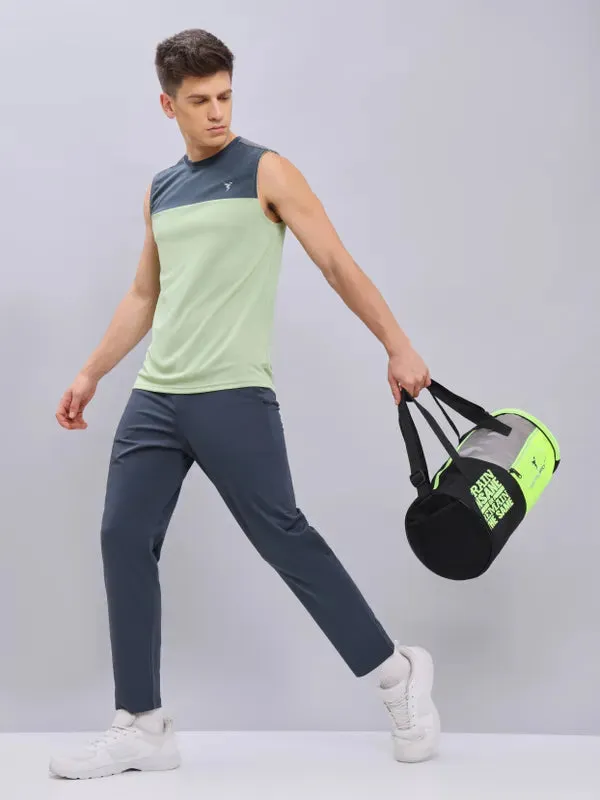 Men Colorblock Slim Fit Crew Neck Innerwear Vest with TECHNO COOL 