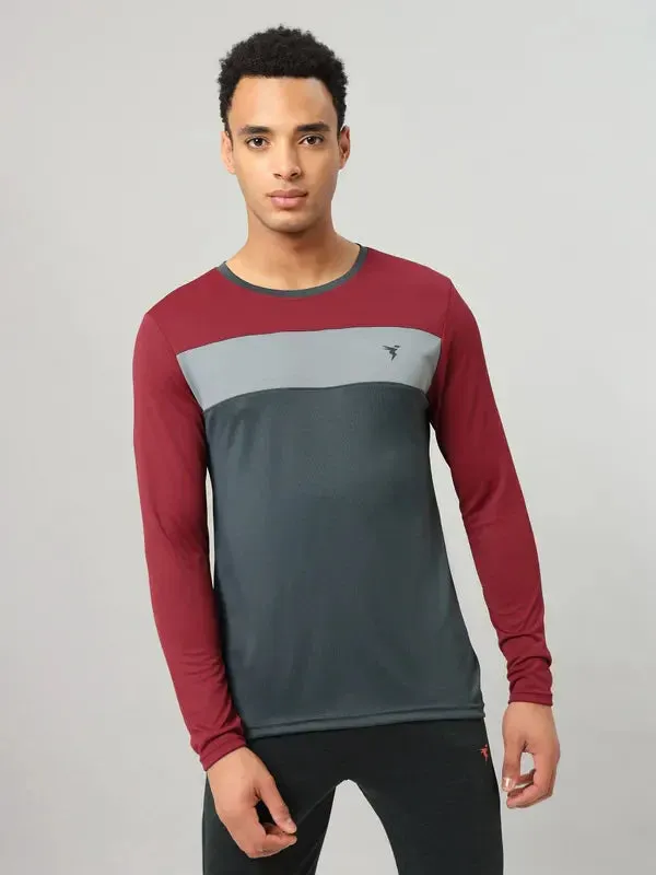 Men Colorblock Slim Fit Crew Neck T-shirt with MATPIQ