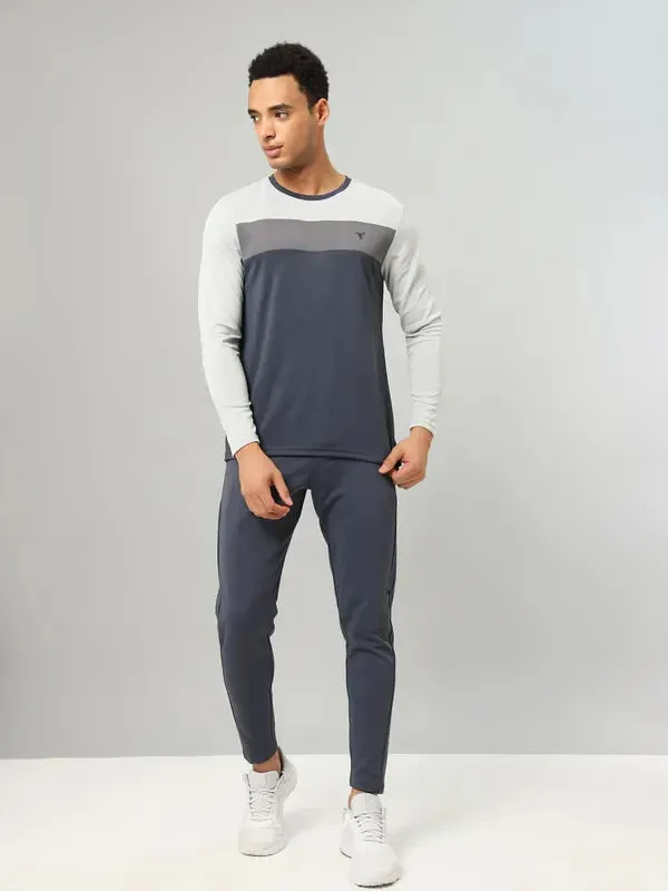 Men Colorblock Slim Fit Crew Neck T-shirt with MATPIQ