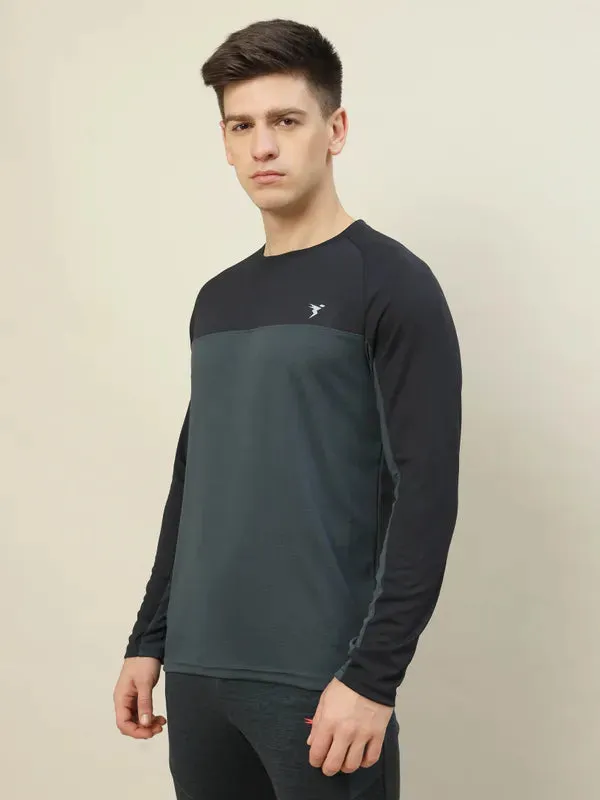 Men Colorblock Slim Fit Crew Neck T-shirt with TECHNO COOL 