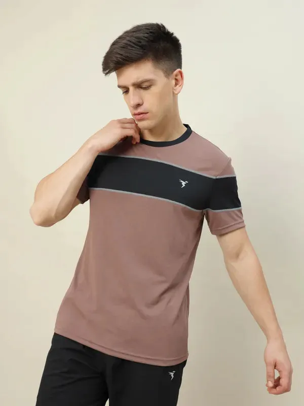 Men Colorblock Slim Fit Crew Neck T-shirt with TECHNO COOL 