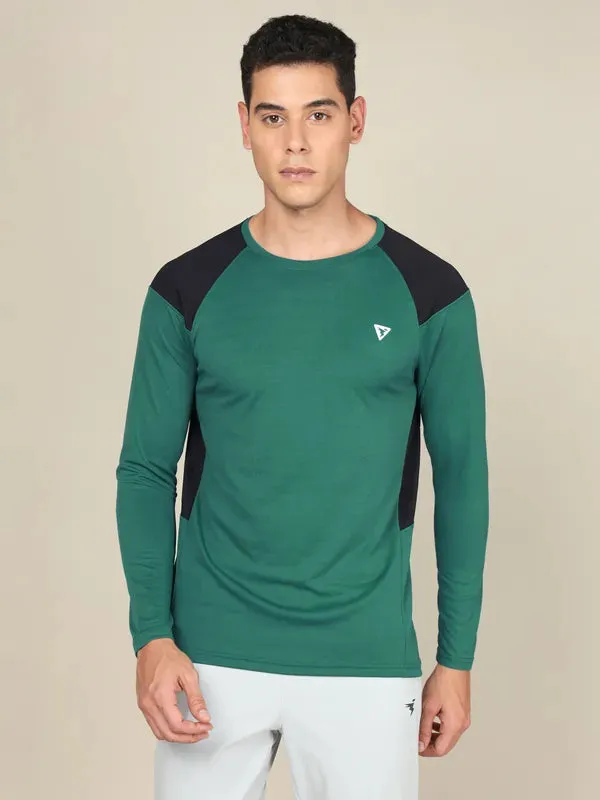 Men Colorblock Slim Fit Crew Neck T-shirt with TECHNO COOL 