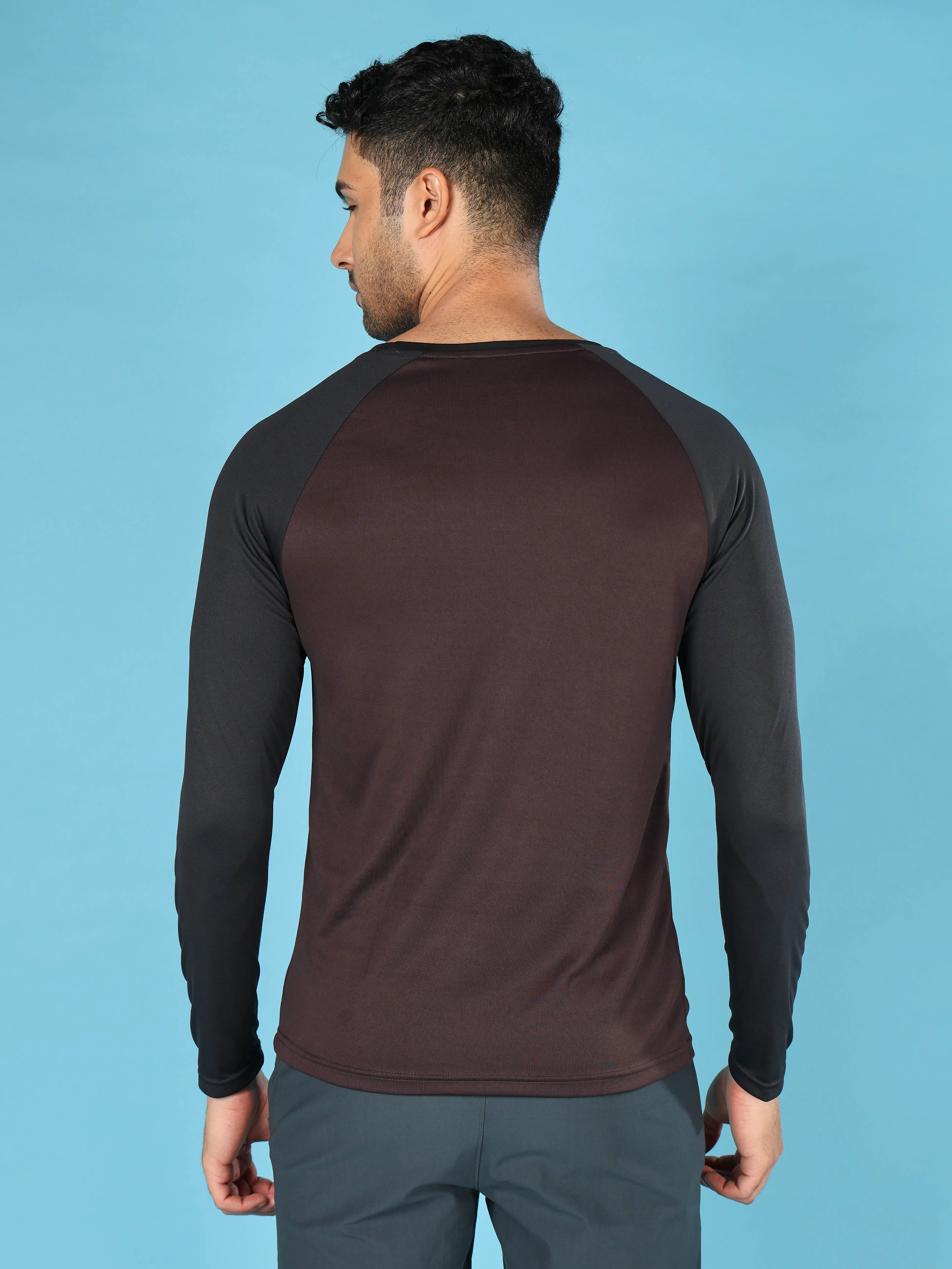 Men Colorblock Slim Fit Crew Neck T-shirt with TECHNO COOL 