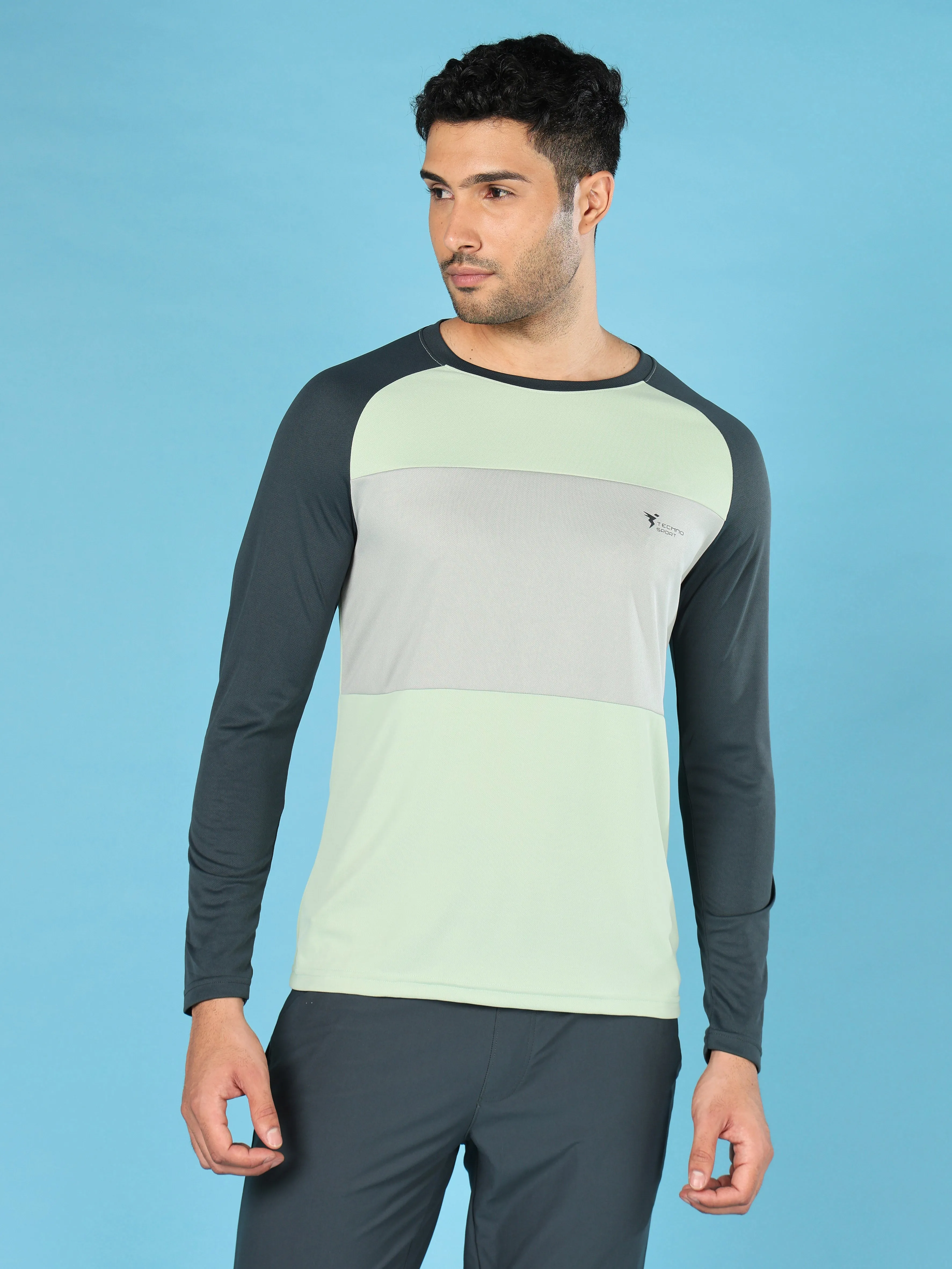 Men Colorblock Slim Fit Crew Neck T-shirt with TECHNO COOL 