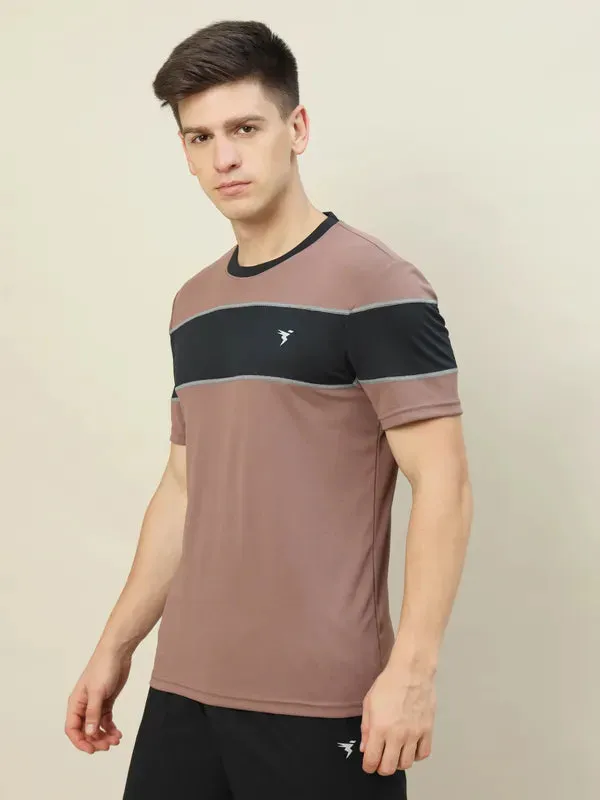 Men Colorblock Slim Fit Crew Neck T-shirt with TECHNO COOL 