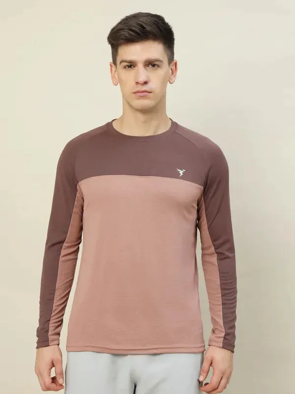 Men Colorblock Slim Fit Crew Neck T-shirt with TECHNO COOL 