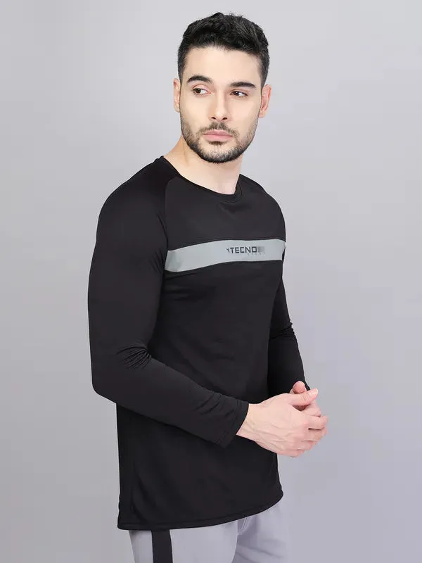 Men Colorblock Slim Fit Crew Neck T-shirt with TECHNO COOL 