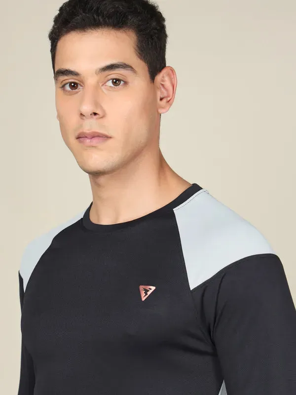 Men Colorblock Slim Fit Crew Neck T-shirt with TECHNO COOL 