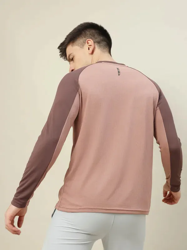 Men Colorblock Slim Fit Crew Neck T-shirt with TECHNO COOL 