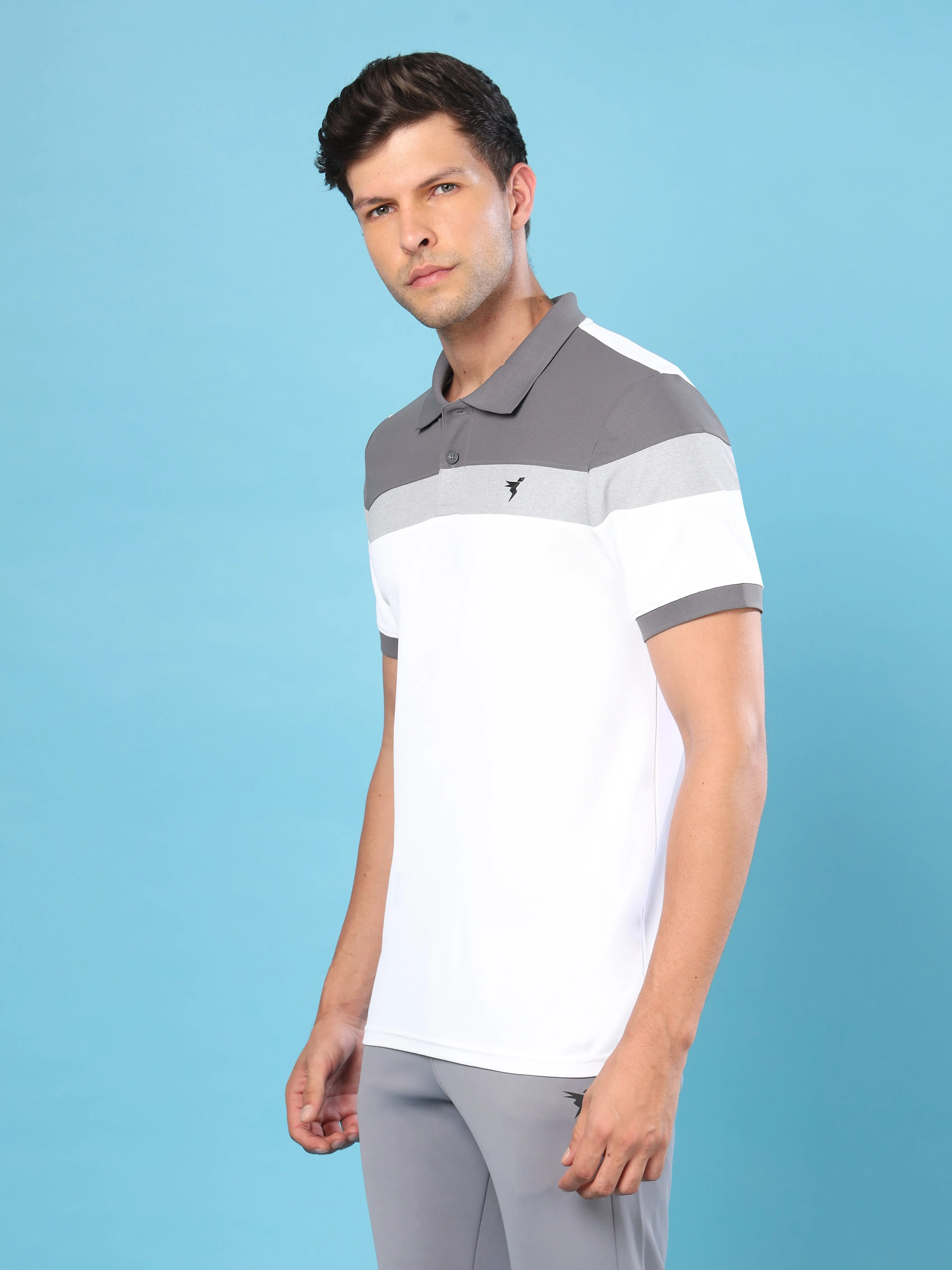 Men Colorblock Slim Fit Polo T-shirt with MATPIQ