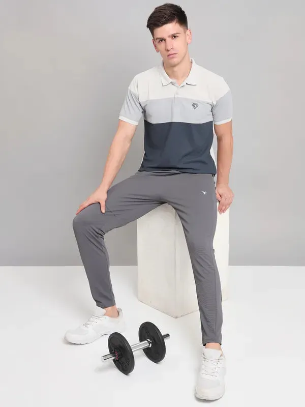 Men Colorblock Slim Fit Polo T-shirt with MATPIQ