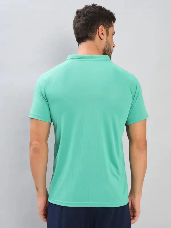 Men Colorblock Slim Fit Polo T-shirt with TECHNO COOL 