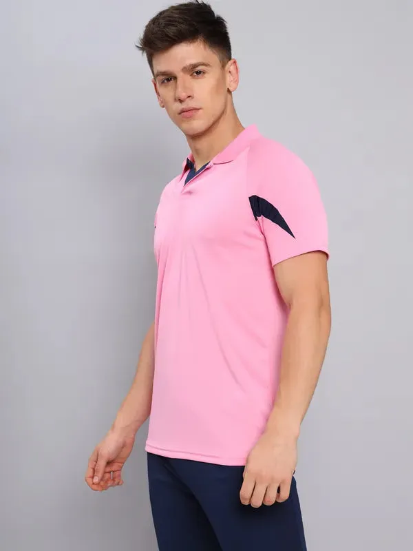 Men Colorblock Slim Fit Polo T-shirt with TECHNO COOL 