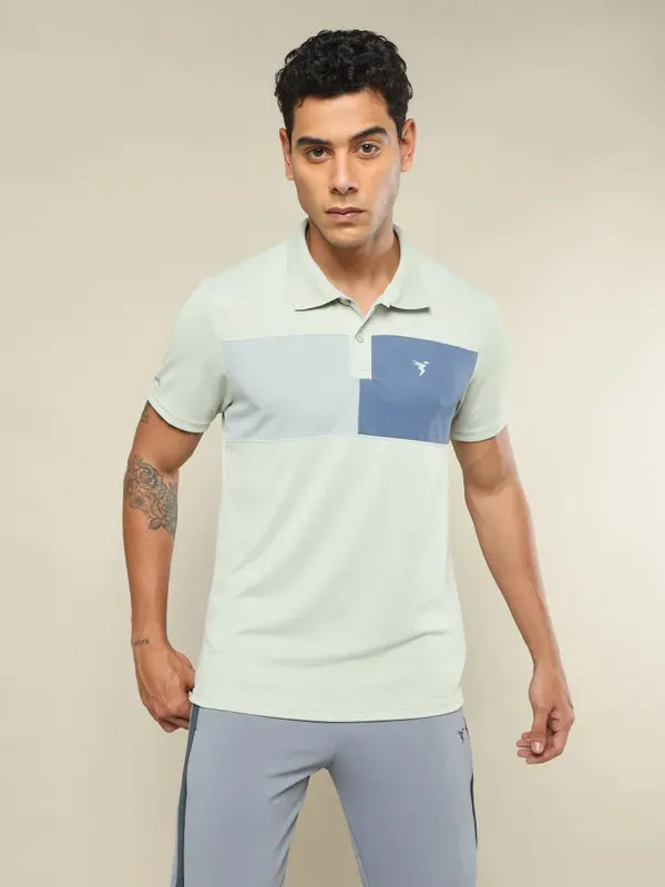 Men Colorblock Slim Fit Polo T-shirt with TECHNO COOL 