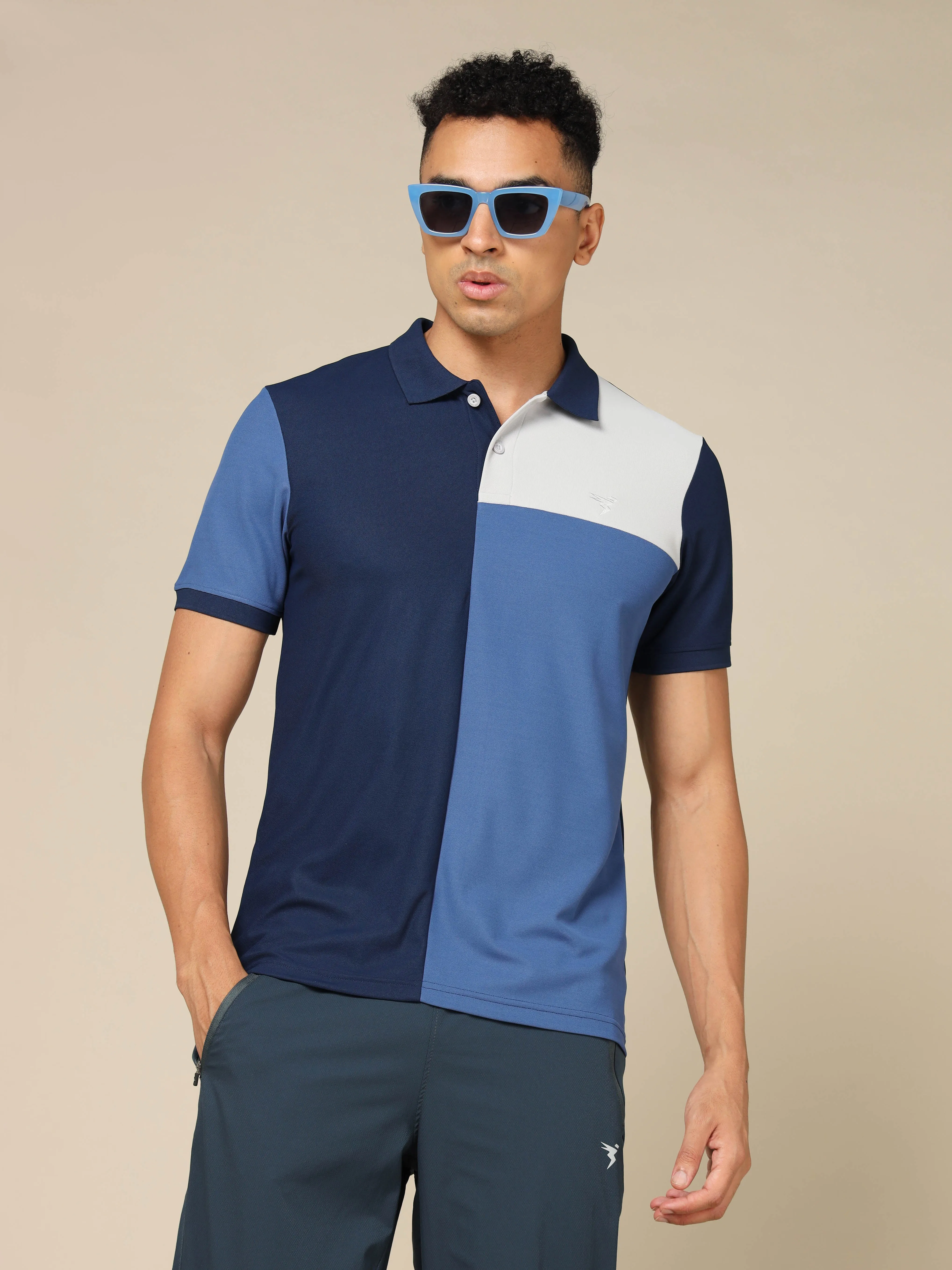 Men Colorblock Slim Fit Polo T-shirt with TECHNO COOL 