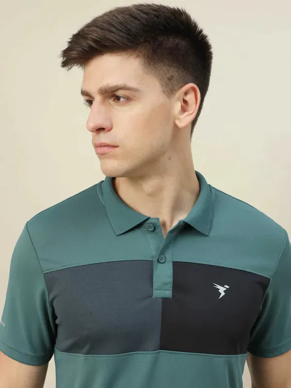 Men Colorblock Slim Fit Polo T-shirt with TECHNO COOL 