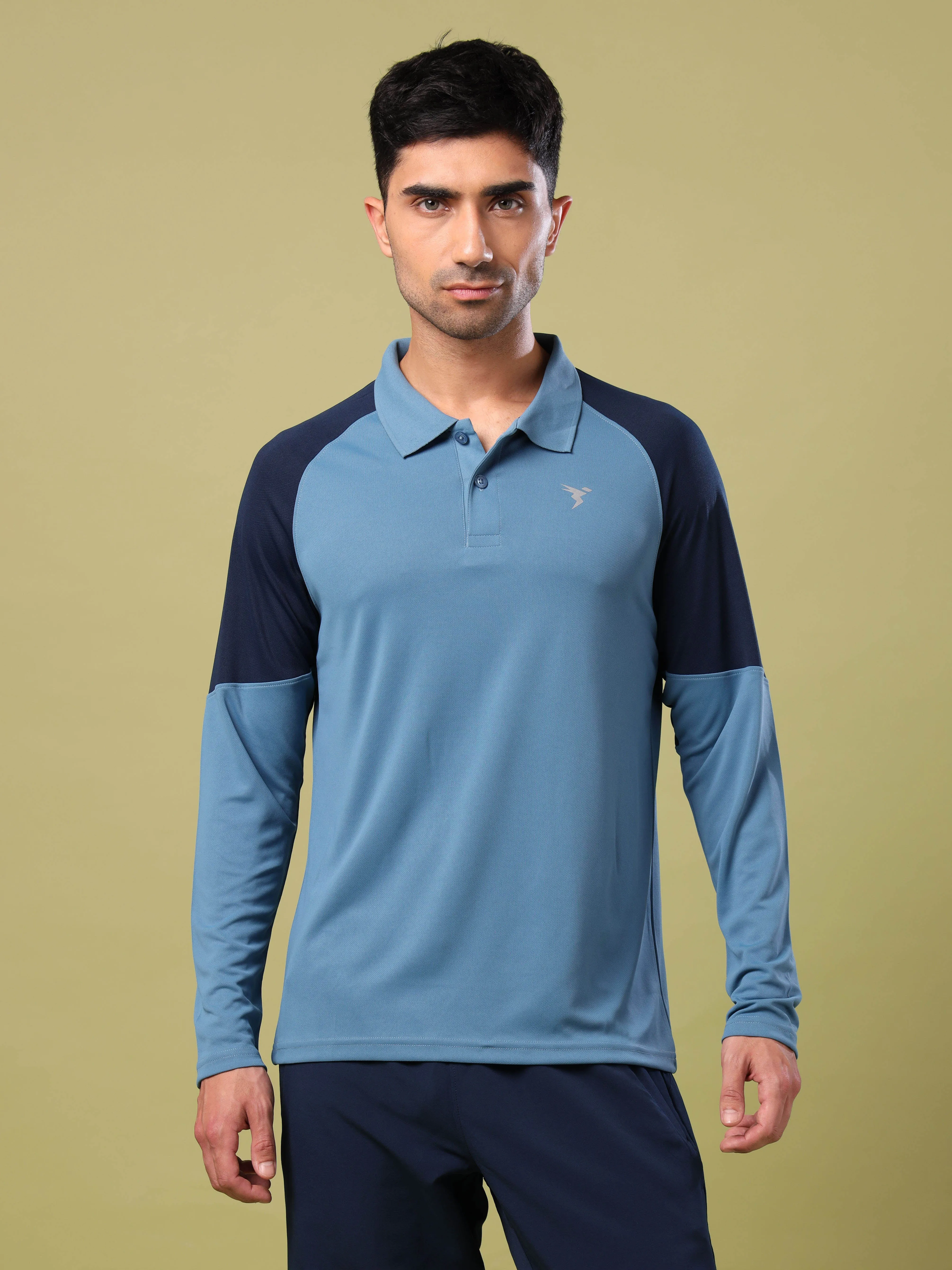 Men Colorblock Slim Fit Polo T-shirt with TECHNO COOL 