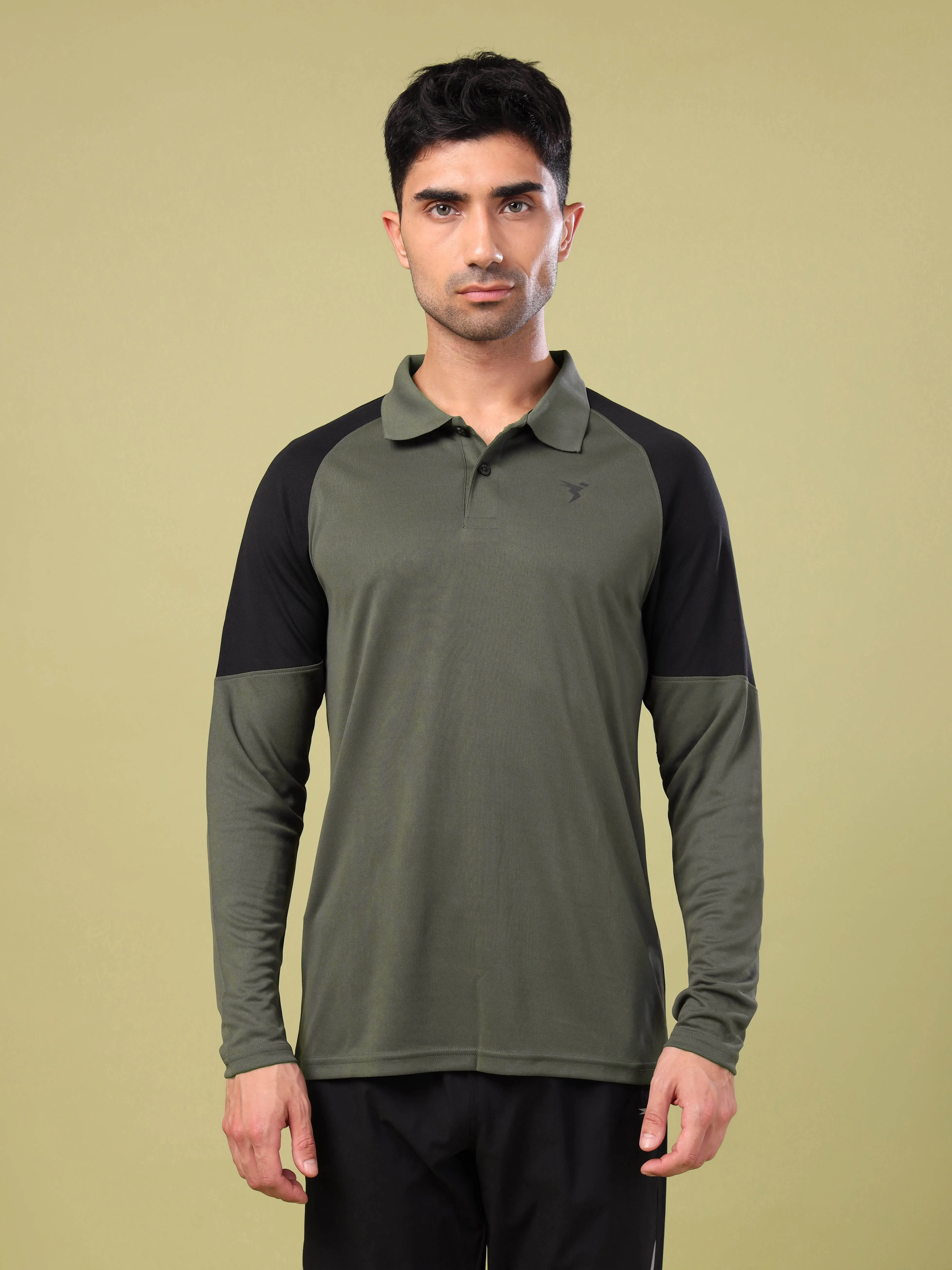 Men Colorblock Slim Fit Polo T-shirt with TECHNO COOL 