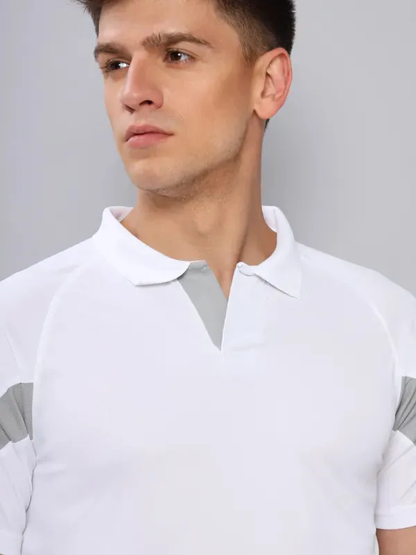 Men Colorblock Slim Fit Polo T-shirt with TECHNO COOL 