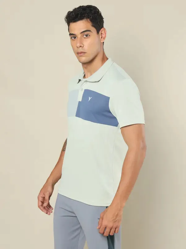 Men Colorblock Slim Fit Polo T-shirt with TECHNO COOL 