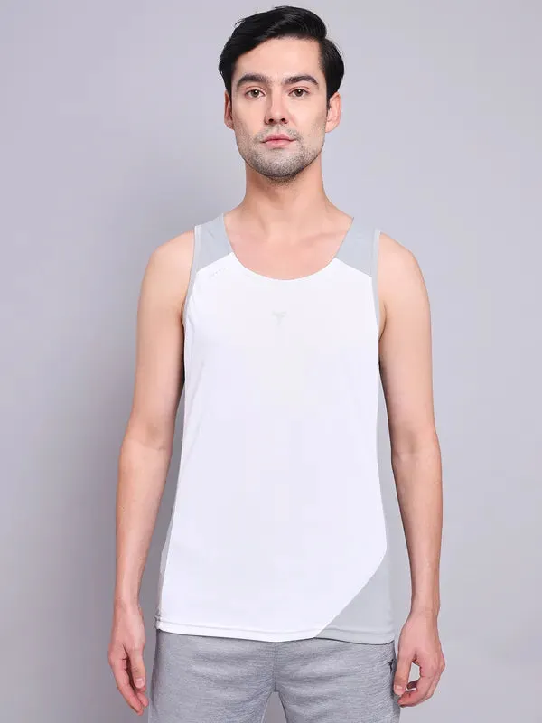 Men Colorblock Slim Fit Scoop Neck Innerwear Vest with TECHNO COOL 