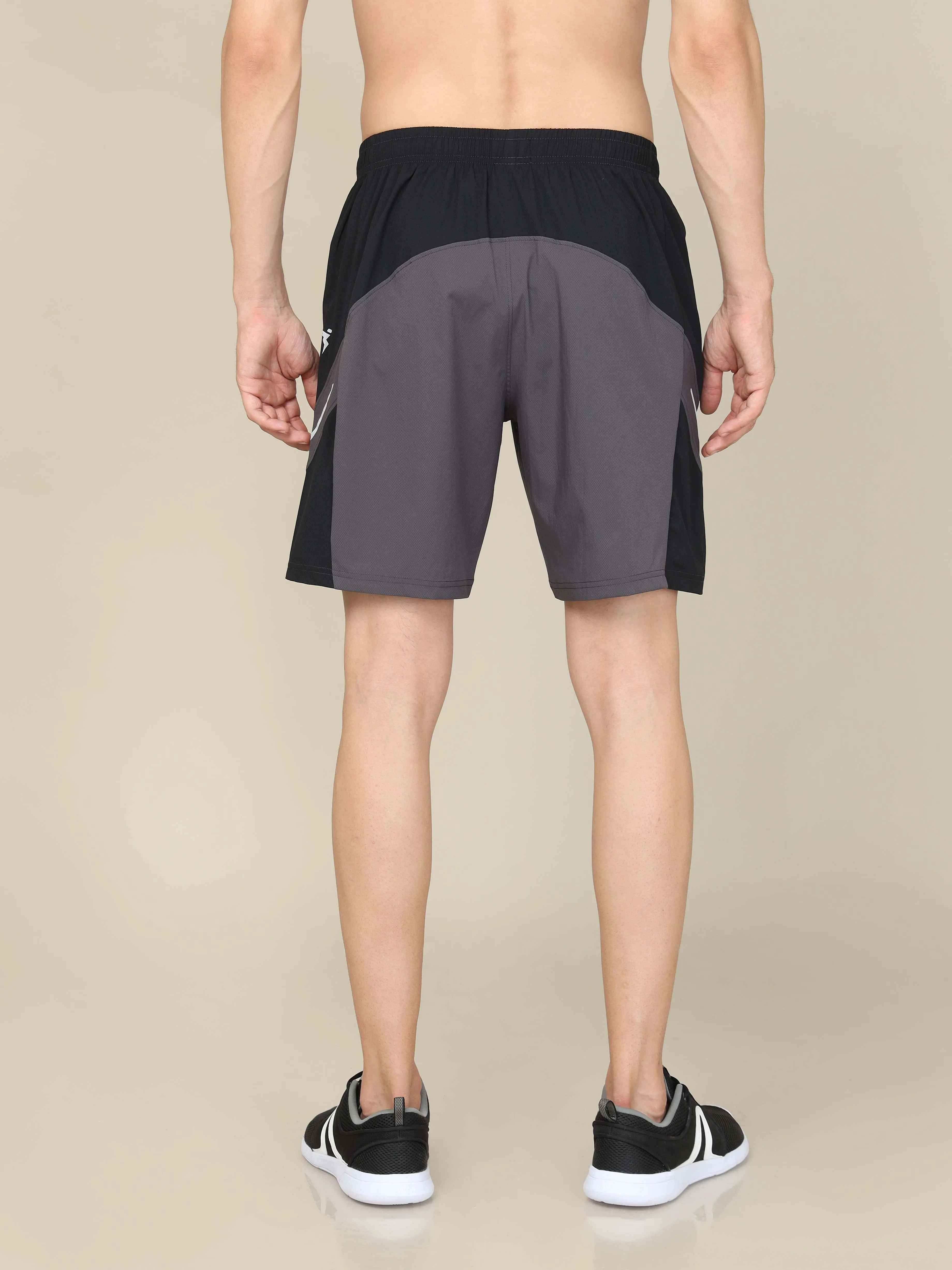 Men Colorblock Slim Fit Shorts with Lytra