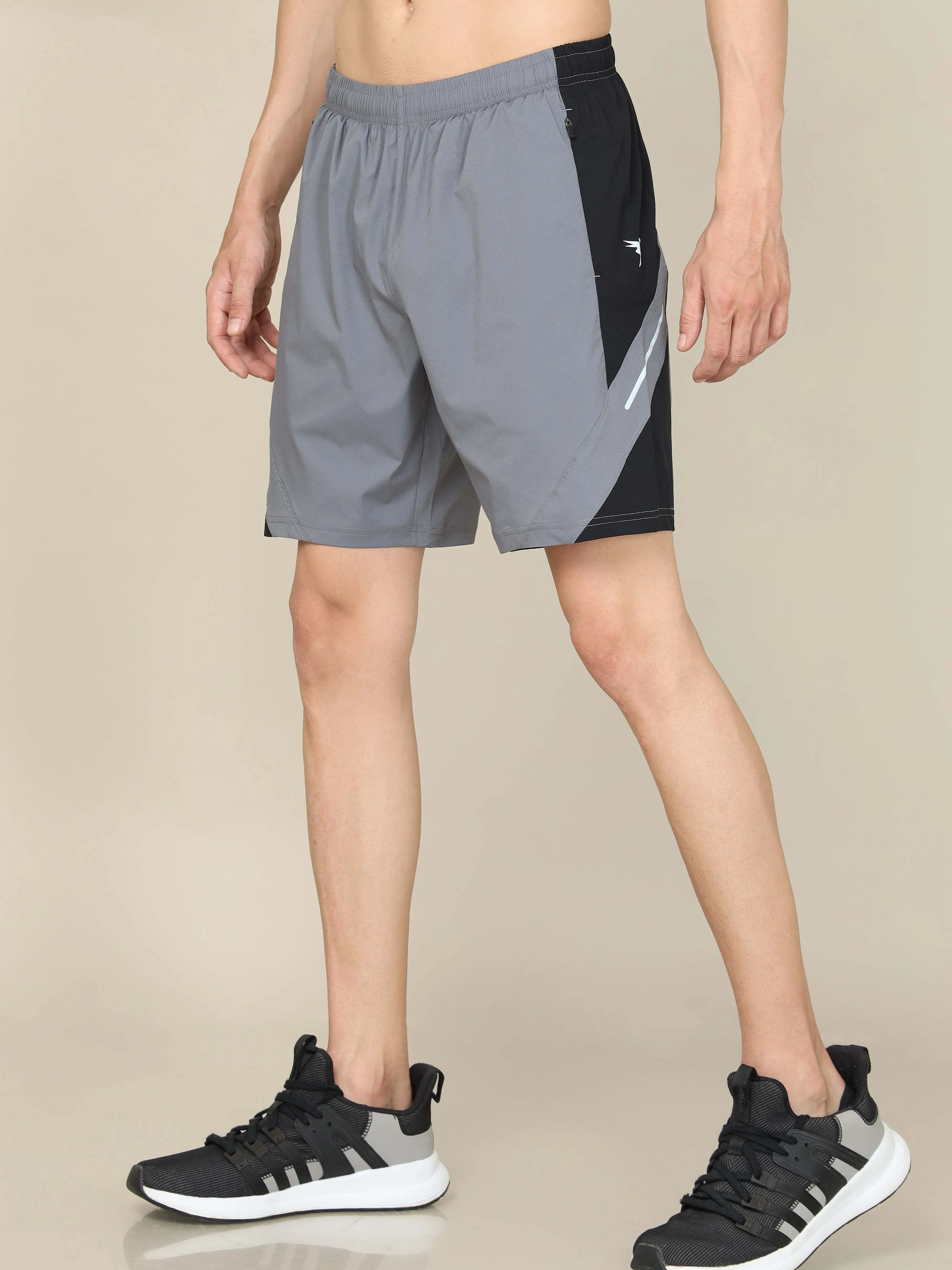 Men Colorblock Slim Fit Shorts with Lytra