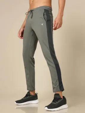 Men Colorblock Slim Fit Trackpants with ELASTO PLUS