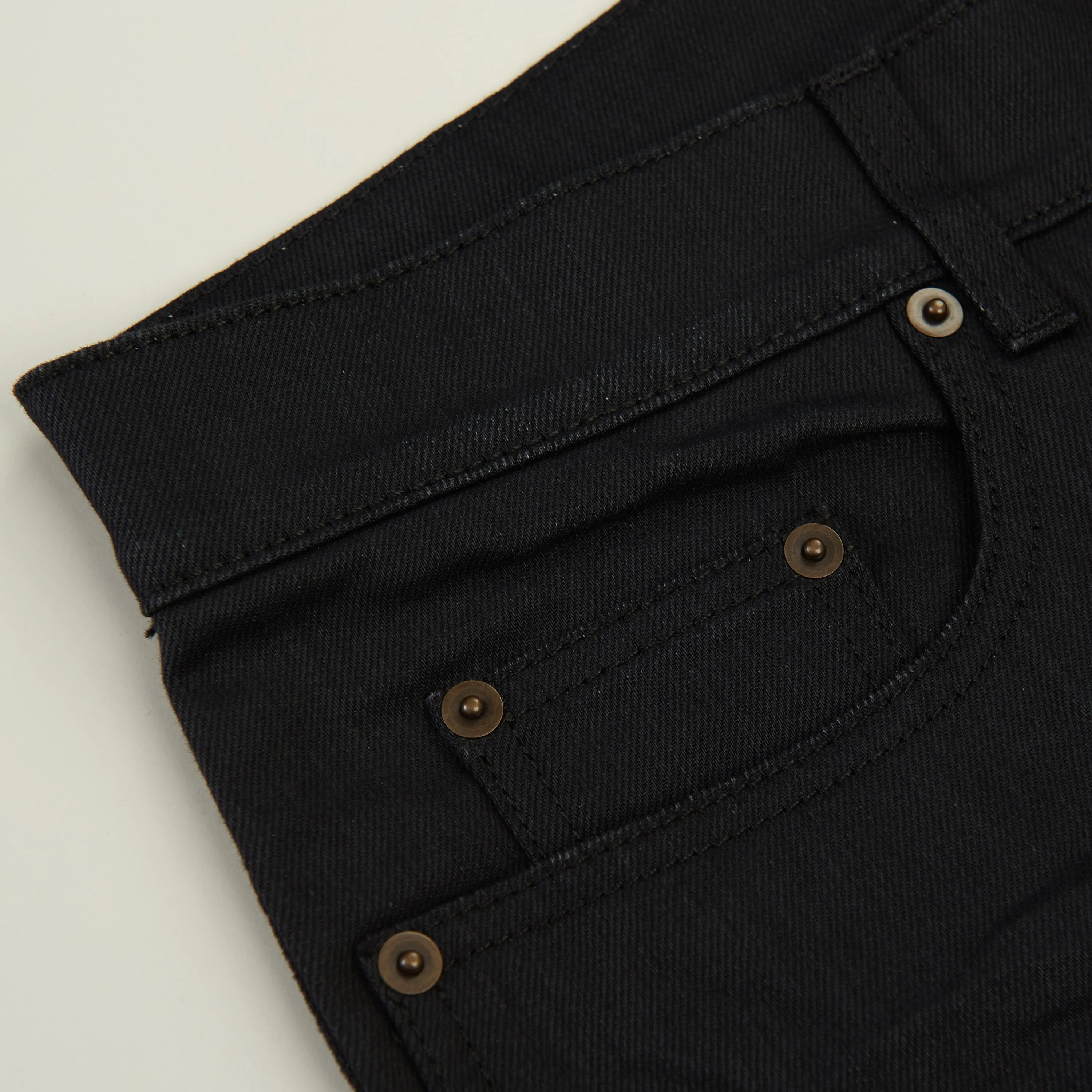 Skinny Jeans In Used Black Denim